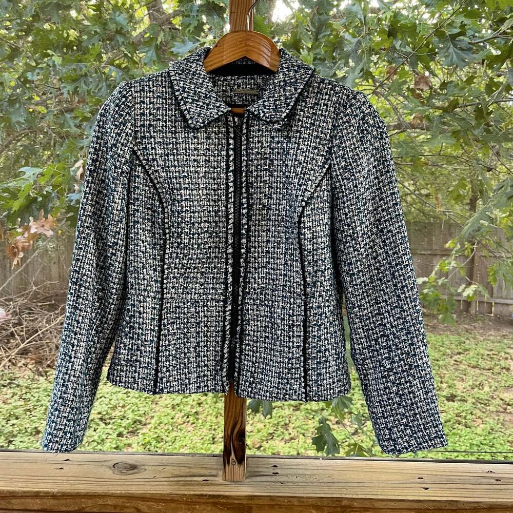 White House Black Market Women's Blue & White Tweed Zip Front Jacket Size 8P